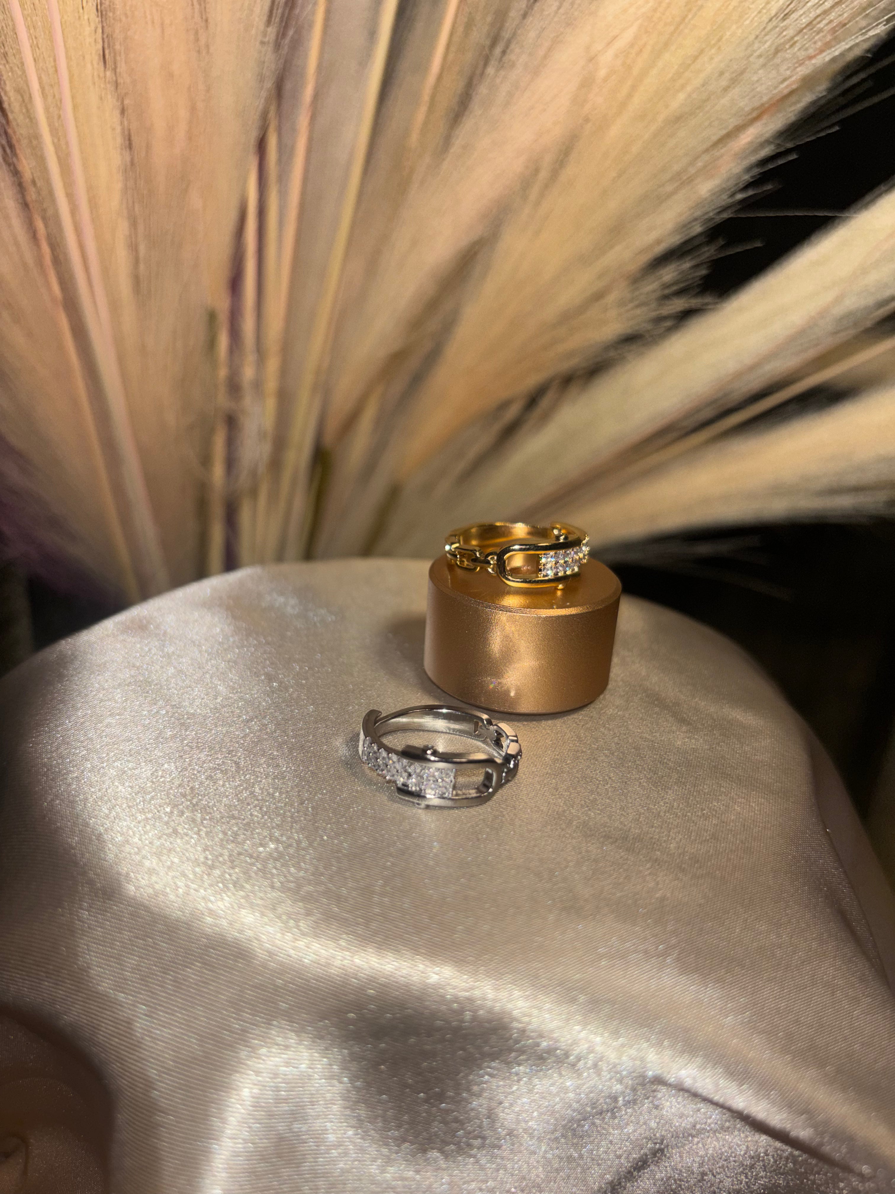 Adjustable Belted Ring