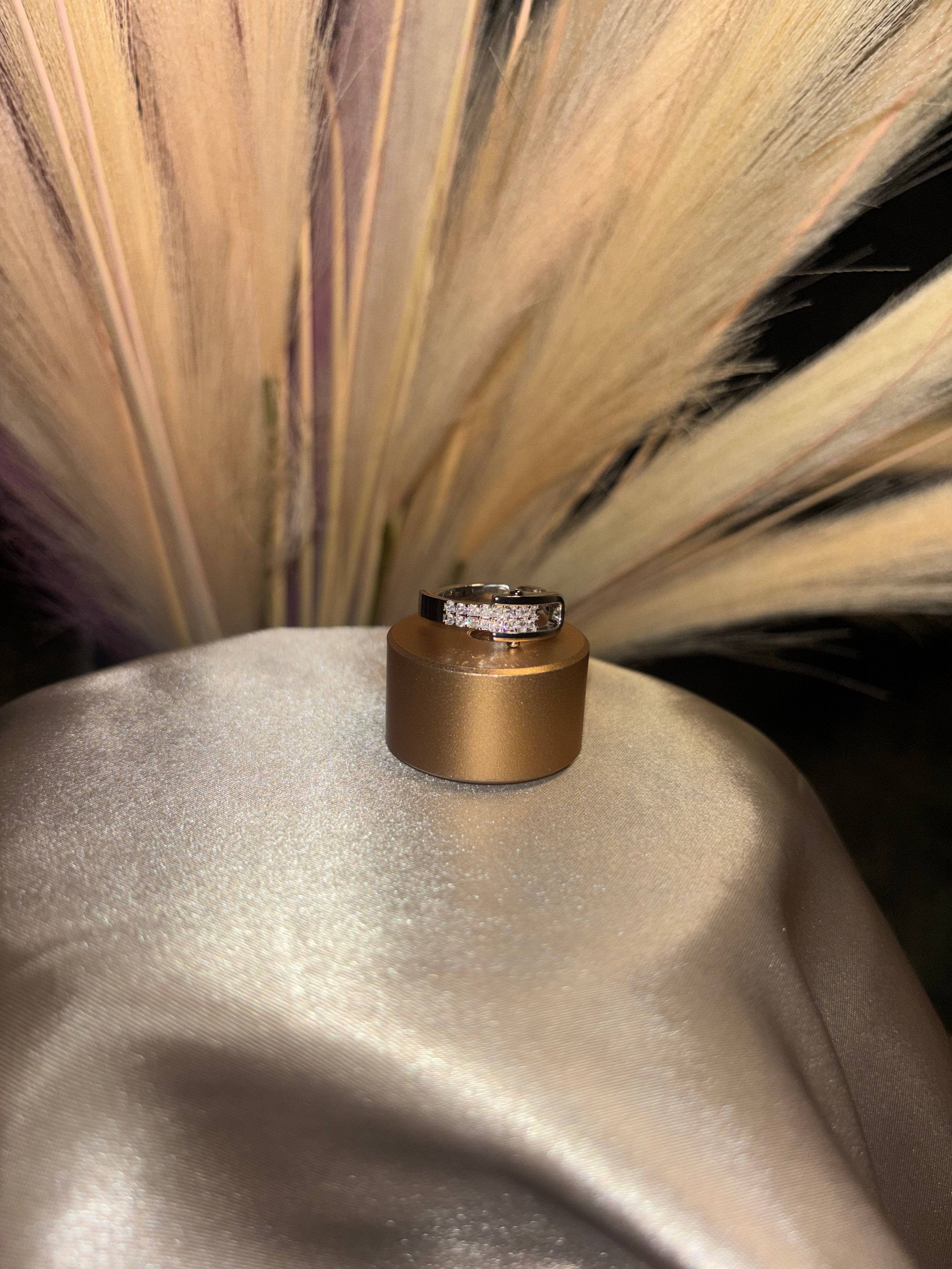 Adjustable Belted Ring