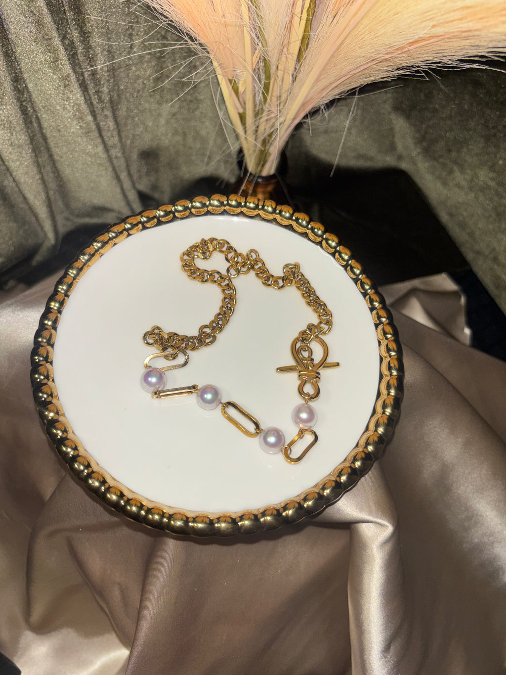 Chain & Ball