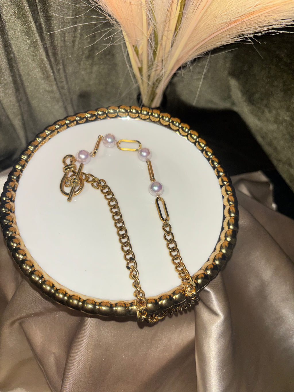 Chain & Ball